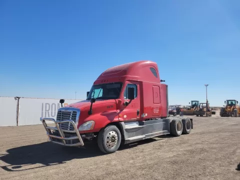 2016 Freightliner Cascadia 125 Sleeper