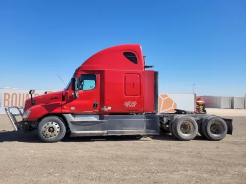 2016 Freightliner Cascadia 125 Sleeper