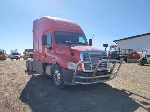 2016 Freightliner Cascadia 125 Sleeper