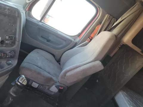 2016 Freightliner Cascadia 125 Sleeper