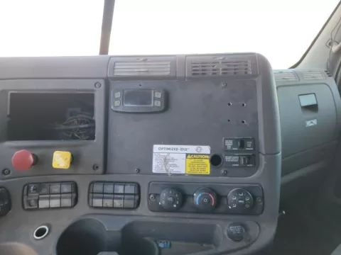 2016 Freightliner Cascadia 125 Sleeper