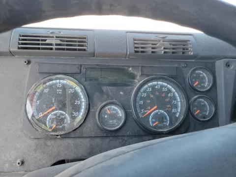 2016 Freightliner Cascadia 125 Sleeper
